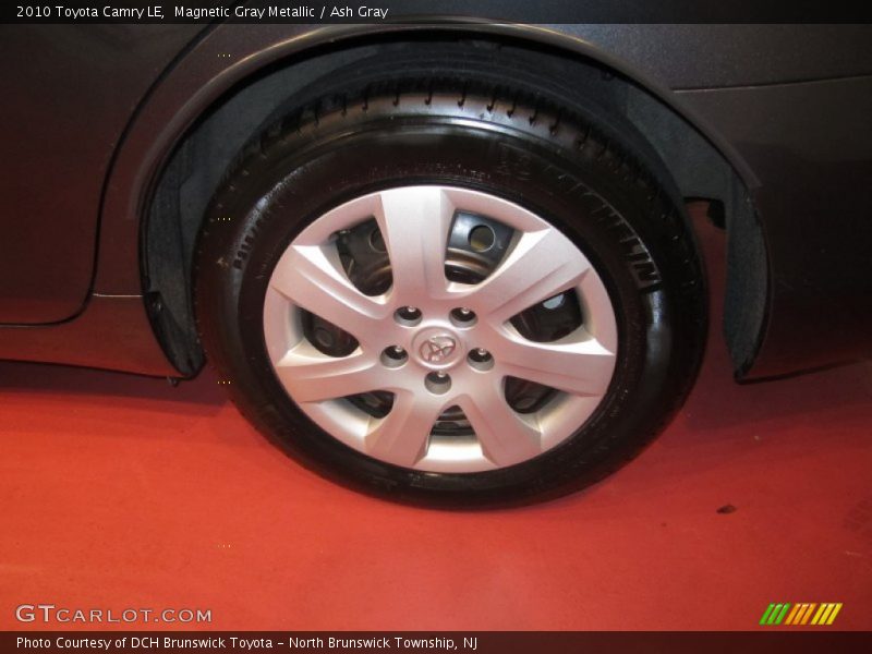Magnetic Gray Metallic / Ash Gray 2010 Toyota Camry LE