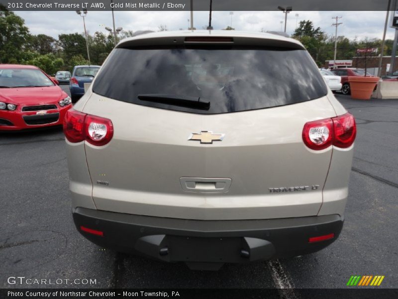 Gold Mist Metallic / Ebony 2012 Chevrolet Traverse LT AWD
