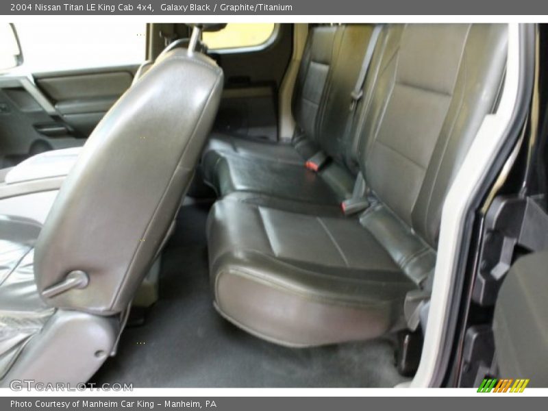 Galaxy Black / Graphite/Titanium 2004 Nissan Titan LE King Cab 4x4