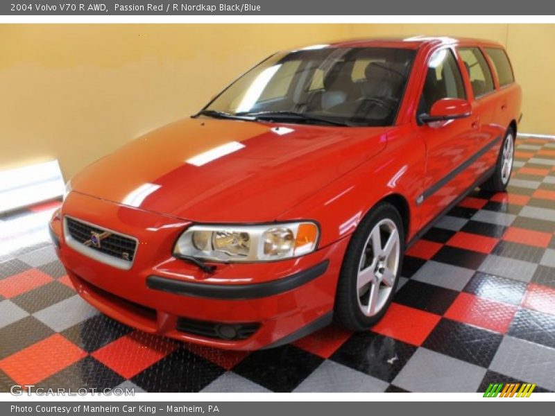 Passion Red / R Nordkap Black/Blue 2004 Volvo V70 R AWD