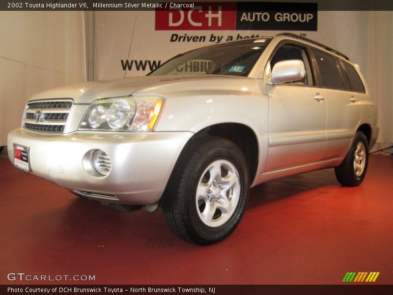 Millennium Silver Metallic / Charcoal 2002 Toyota Highlander V6