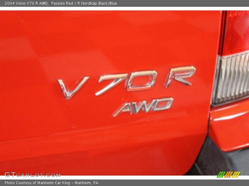  2004 V70 R AWD Logo
