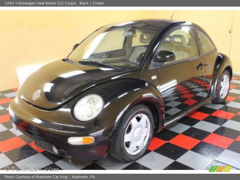 Black / Cream 1999 Volkswagen New Beetle GLS Coupe