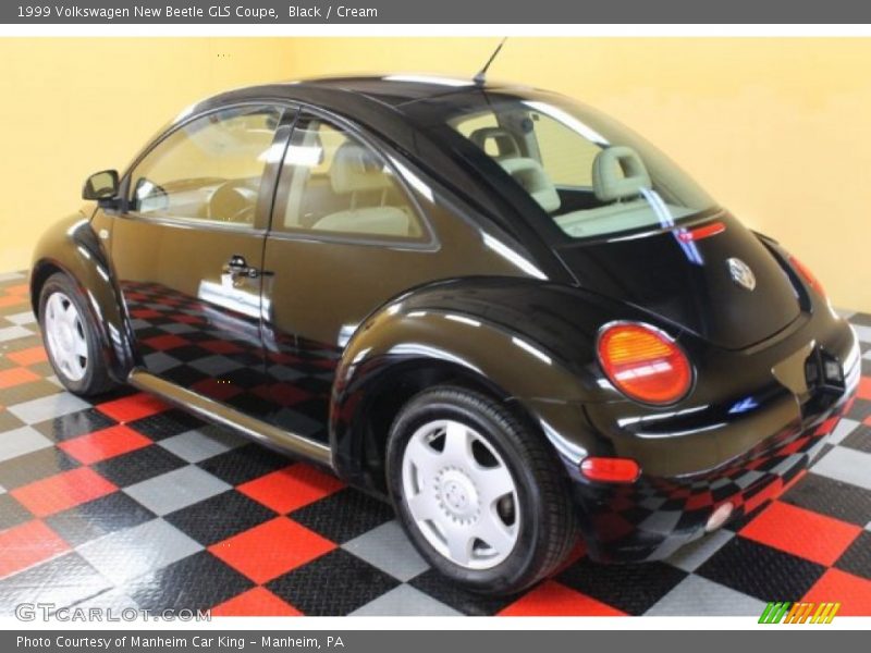 Black / Cream 1999 Volkswagen New Beetle GLS Coupe