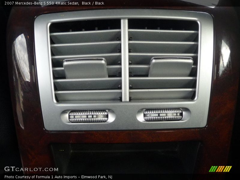 Black / Black 2007 Mercedes-Benz S 550 4Matic Sedan
