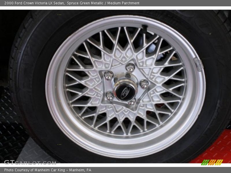  2000 Crown Victoria LX Sedan Wheel