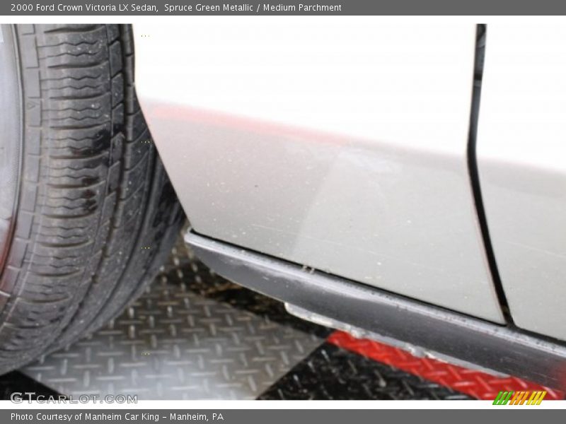 Spruce Green Metallic / Medium Parchment 2000 Ford Crown Victoria LX Sedan