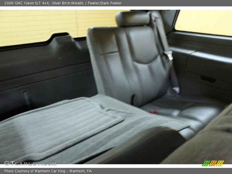 Silver Birch Metallic / Pewter/Dark Pewter 2006 GMC Yukon SLT 4x4