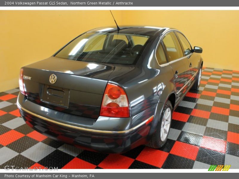 Northern Green Metallic / Anthracite 2004 Volkswagen Passat GLS Sedan