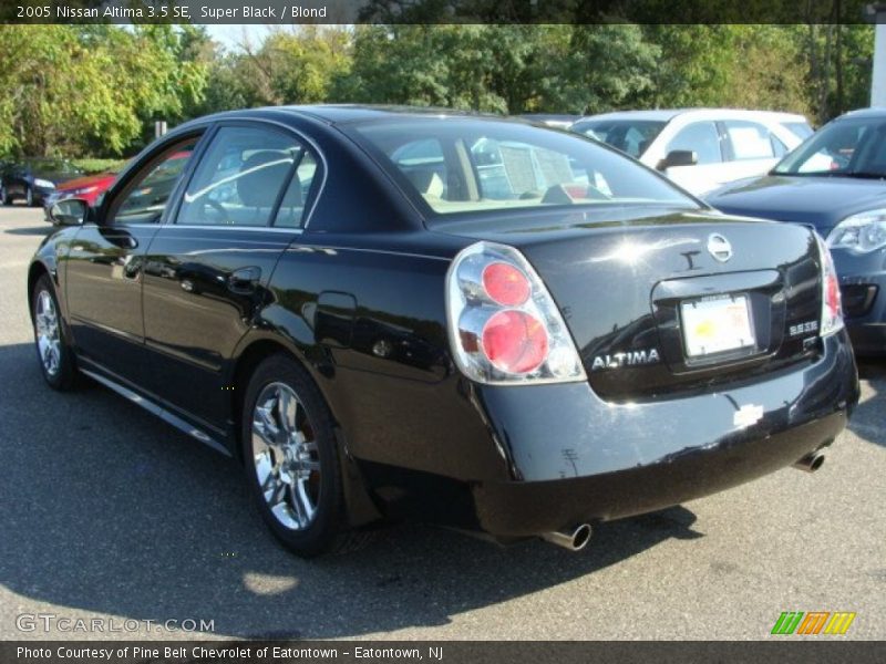 Super Black / Blond 2005 Nissan Altima 3.5 SE