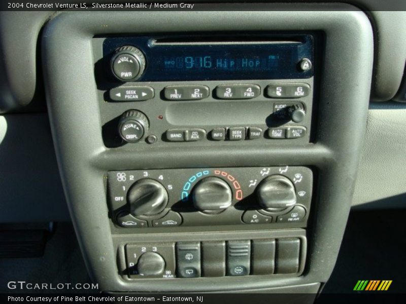 Silverstone Metallic / Medium Gray 2004 Chevrolet Venture LS