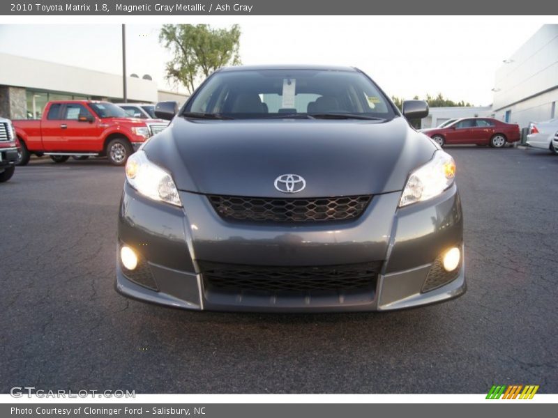 Magnetic Gray Metallic / Ash Gray 2010 Toyota Matrix 1.8