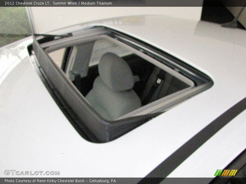 Summit White / Medium Titanium 2012 Chevrolet Cruze LT
