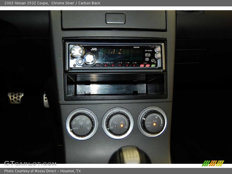 Chrome Silver / Carbon Black 2003 Nissan 350Z Coupe