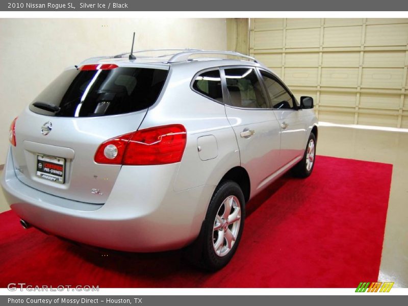 Silver Ice / Black 2010 Nissan Rogue SL
