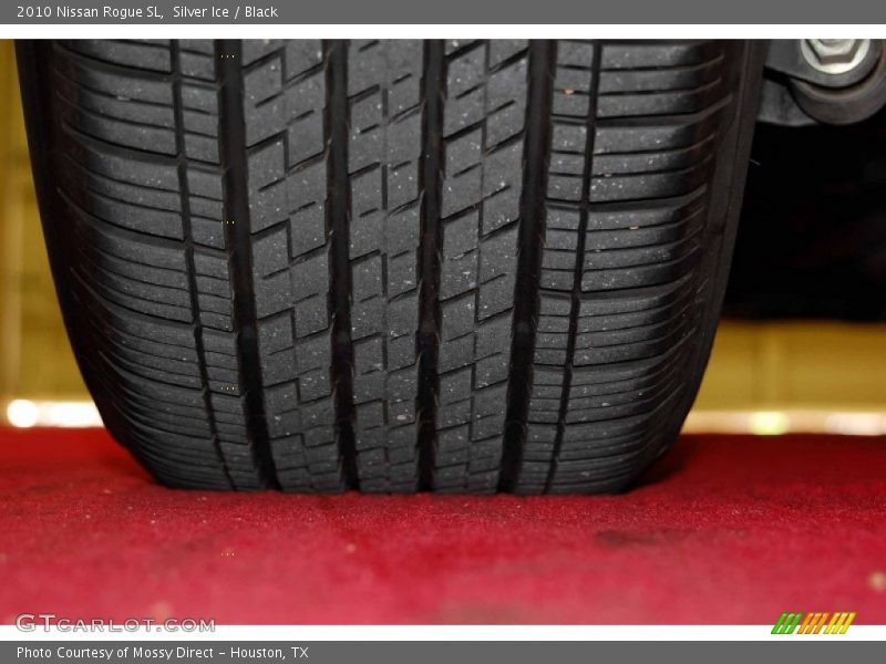 Silver Ice / Black 2010 Nissan Rogue SL