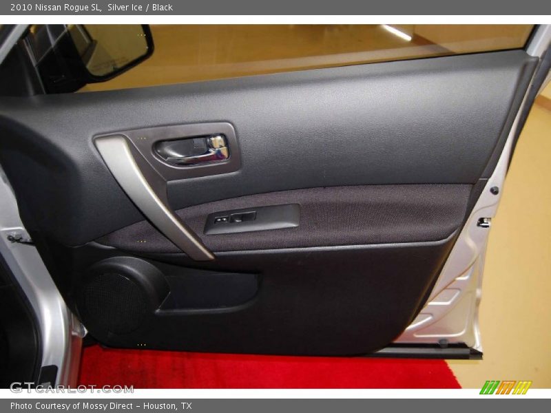 Silver Ice / Black 2010 Nissan Rogue SL