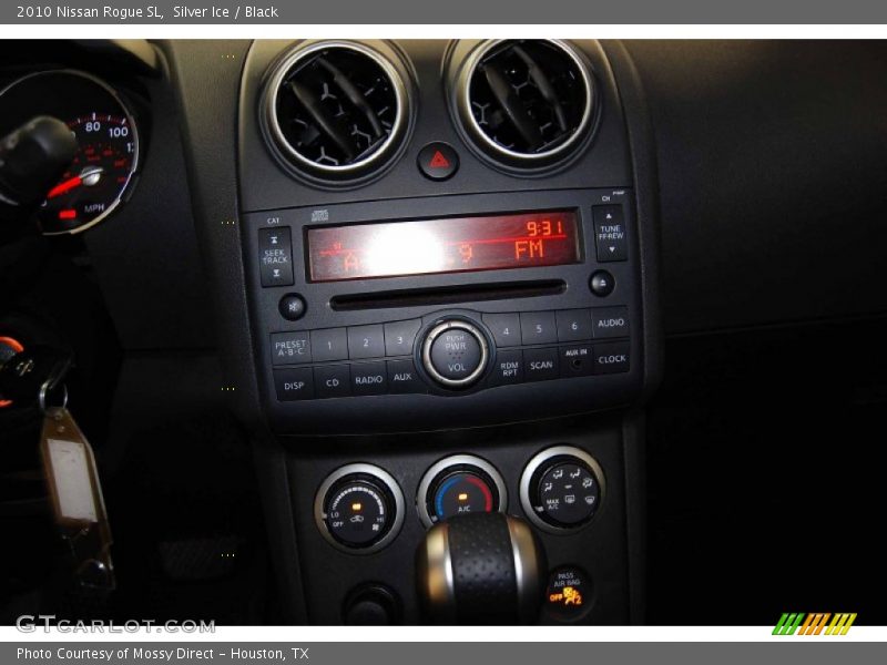 Silver Ice / Black 2010 Nissan Rogue SL