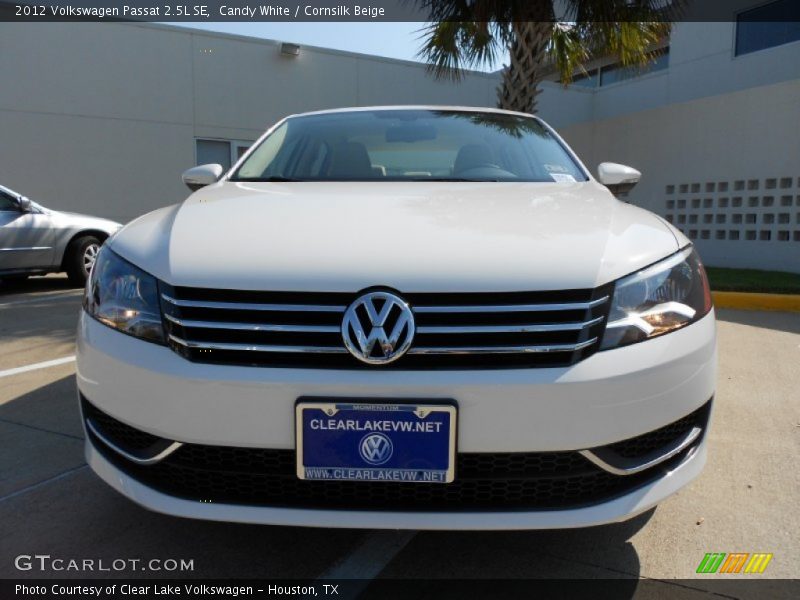 Candy White / Cornsilk Beige 2012 Volkswagen Passat 2.5L SE