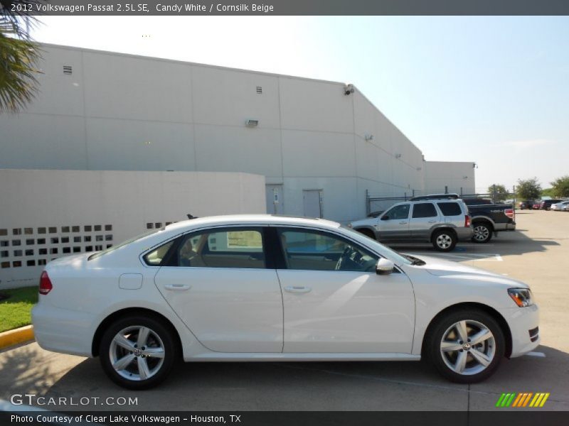 Candy White / Cornsilk Beige 2012 Volkswagen Passat 2.5L SE