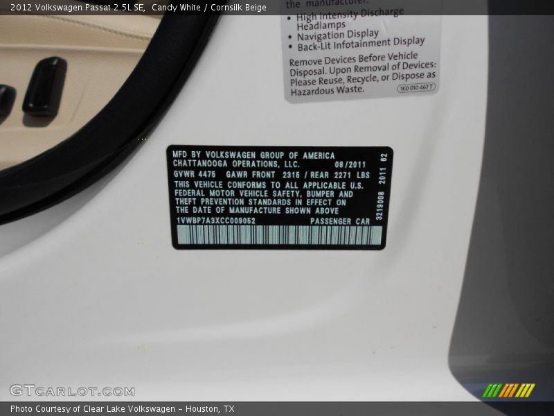 Candy White / Cornsilk Beige 2012 Volkswagen Passat 2.5L SE