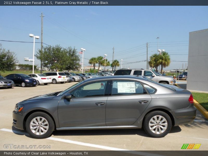 Platinum Gray Metallic / Titan Black 2012 Volkswagen Passat 2.5L S