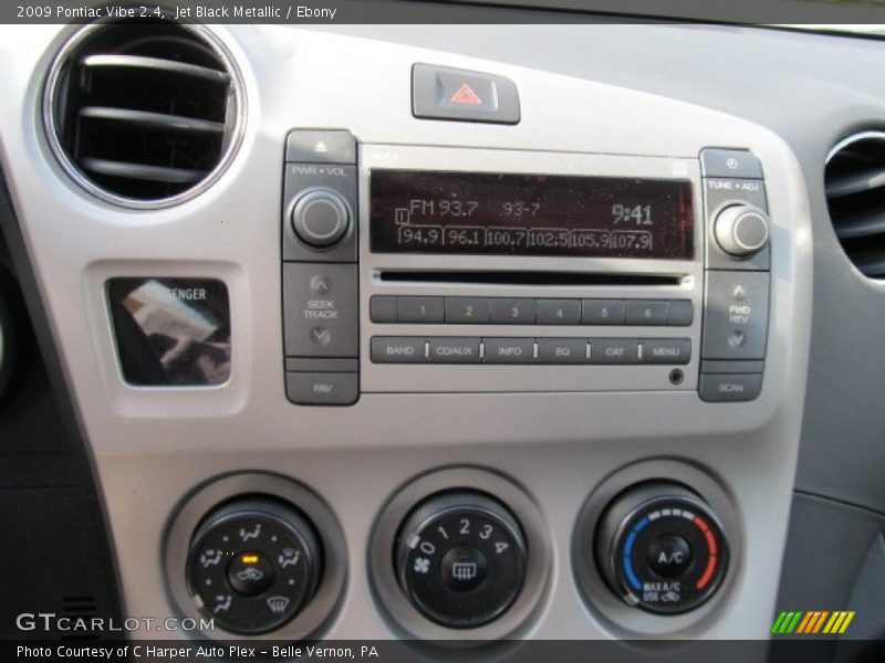 Jet Black Metallic / Ebony 2009 Pontiac Vibe 2.4
