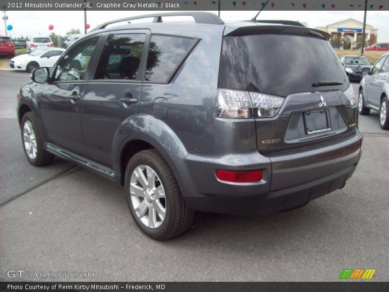 Graphite Gray Metallic / Black 2012 Mitsubishi Outlander SE
