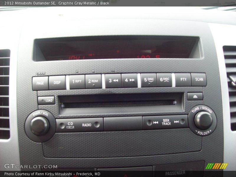 Graphite Gray Metallic / Black 2012 Mitsubishi Outlander SE