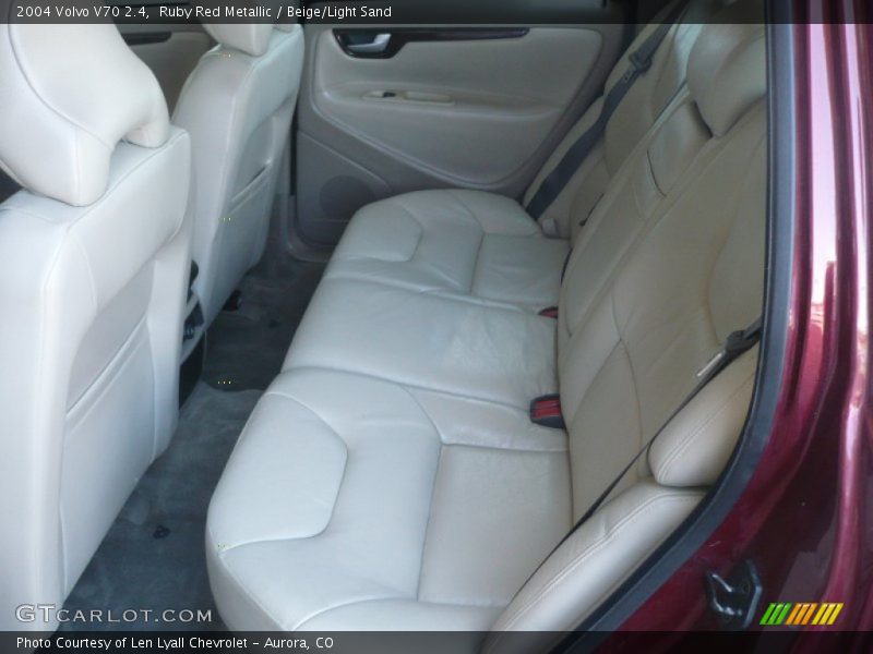 Ruby Red Metallic / Beige/Light Sand 2004 Volvo V70 2.4