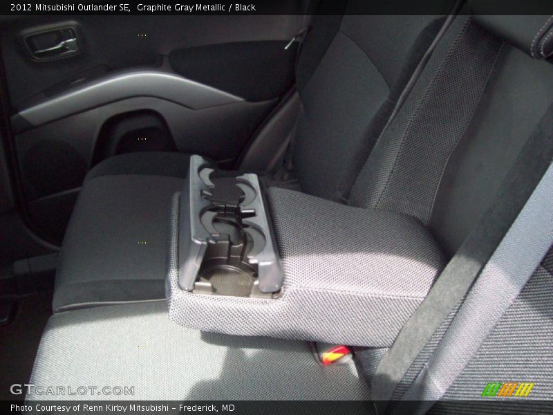 Graphite Gray Metallic / Black 2012 Mitsubishi Outlander SE