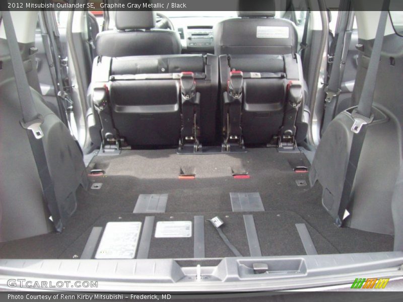 Graphite Gray Metallic / Black 2012 Mitsubishi Outlander SE