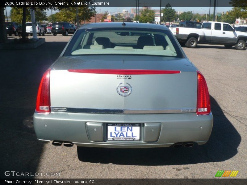 Green Silk Metallic / Cashmere 2006 Cadillac DTS Luxury