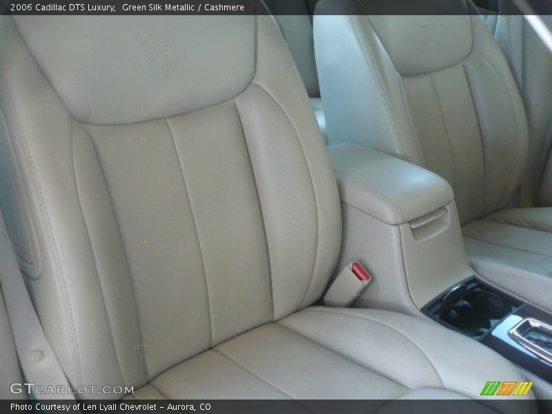 Green Silk Metallic / Cashmere 2006 Cadillac DTS Luxury
