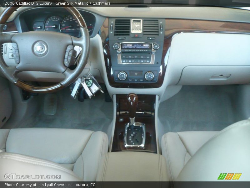 Green Silk Metallic / Cashmere 2006 Cadillac DTS Luxury