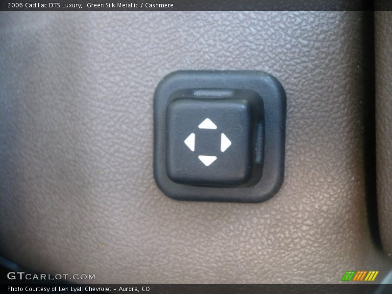 Green Silk Metallic / Cashmere 2006 Cadillac DTS Luxury