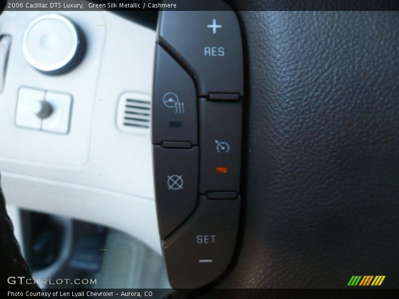 Green Silk Metallic / Cashmere 2006 Cadillac DTS Luxury