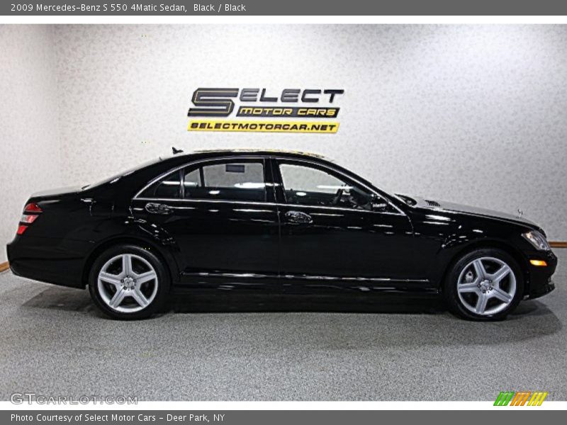 Black / Black 2009 Mercedes-Benz S 550 4Matic Sedan