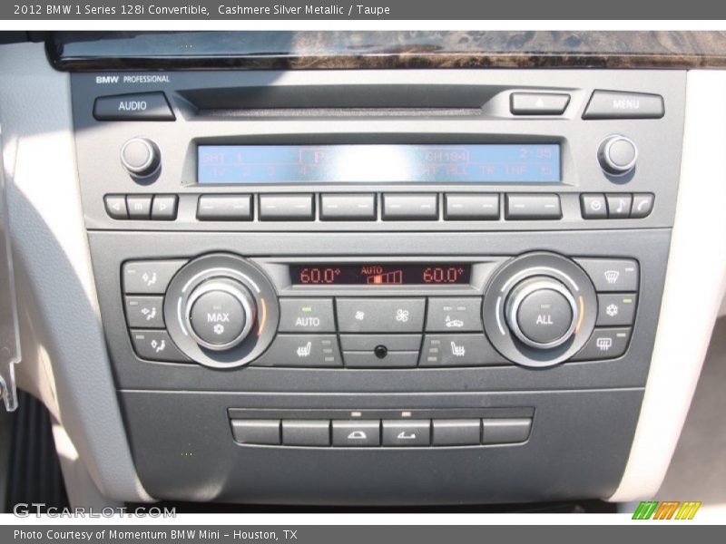 Controls of 2012 1 Series 128i Convertible