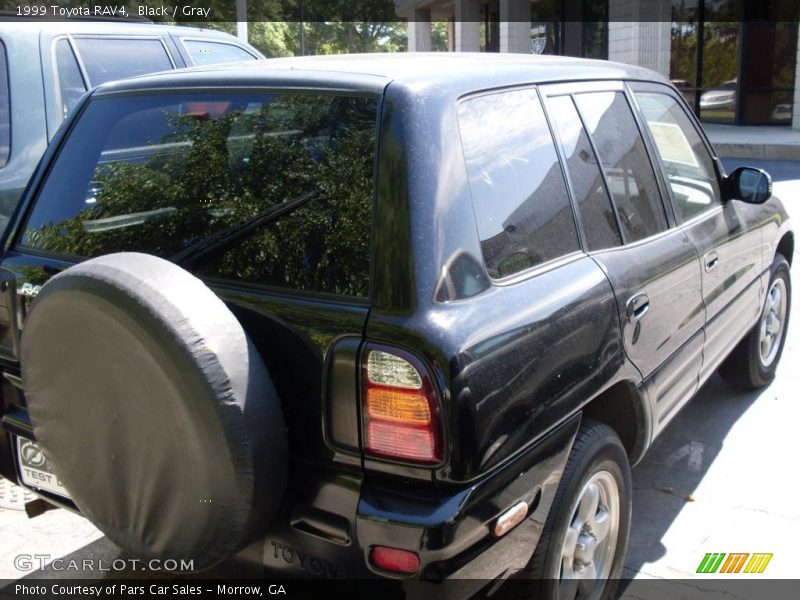 Black / Gray 1999 Toyota RAV4