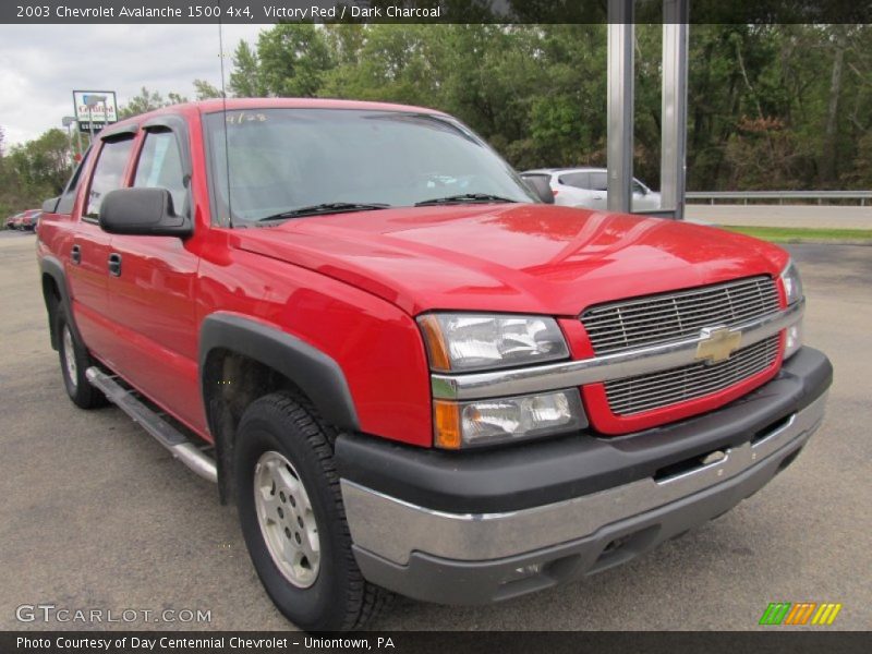 Victory Red / Dark Charcoal 2003 Chevrolet Avalanche 1500 4x4