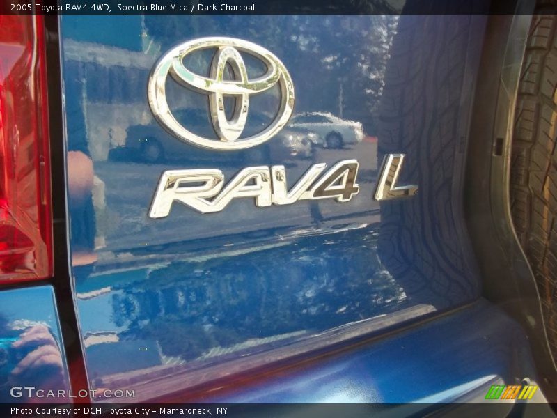 Spectra Blue Mica / Dark Charcoal 2005 Toyota RAV4 4WD