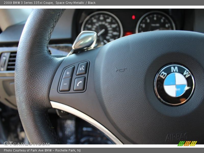 Controls of 2009 3 Series 335xi Coupe
