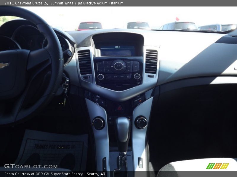 Summit White / Jet Black/Medium Titanium 2011 Chevrolet Cruze LS