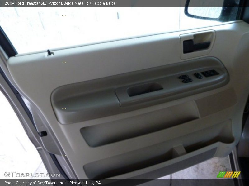 Arizona Beige Metallic / Pebble Beige 2004 Ford Freestar SE