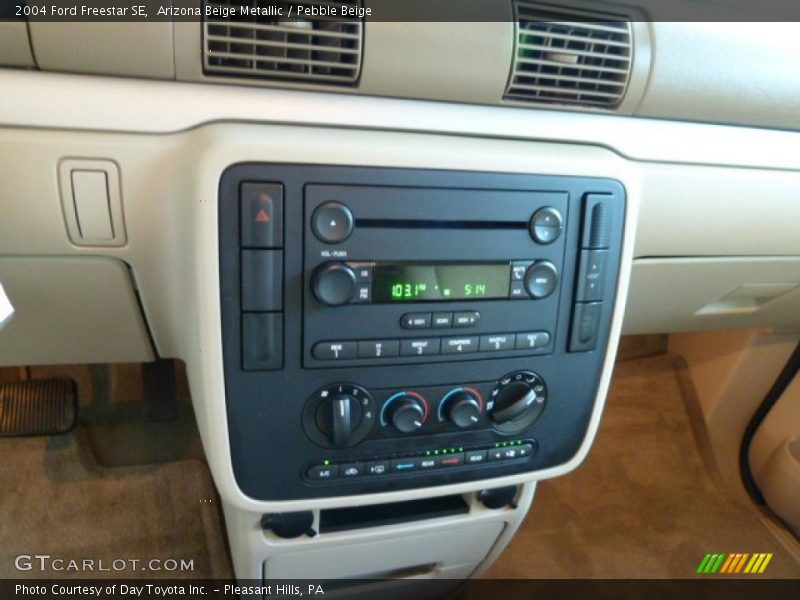 Arizona Beige Metallic / Pebble Beige 2004 Ford Freestar SE