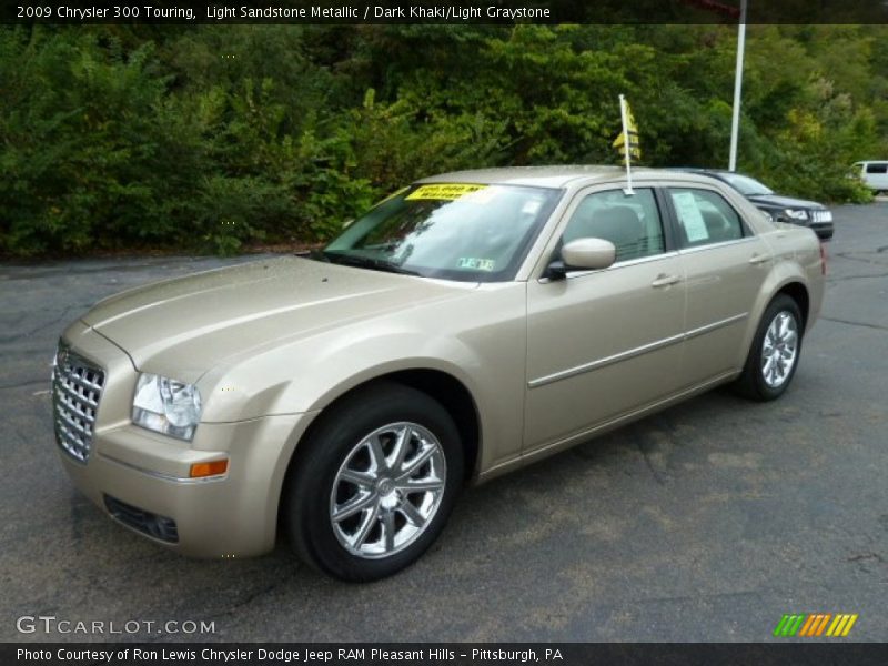 Front 3/4 View of 2009 300 Touring