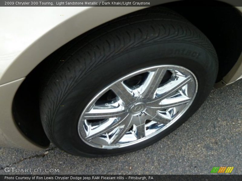 Light Sandstone Metallic / Dark Khaki/Light Graystone 2009 Chrysler 300 Touring