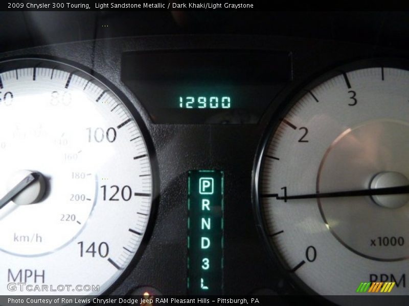 Light Sandstone Metallic / Dark Khaki/Light Graystone 2009 Chrysler 300 Touring