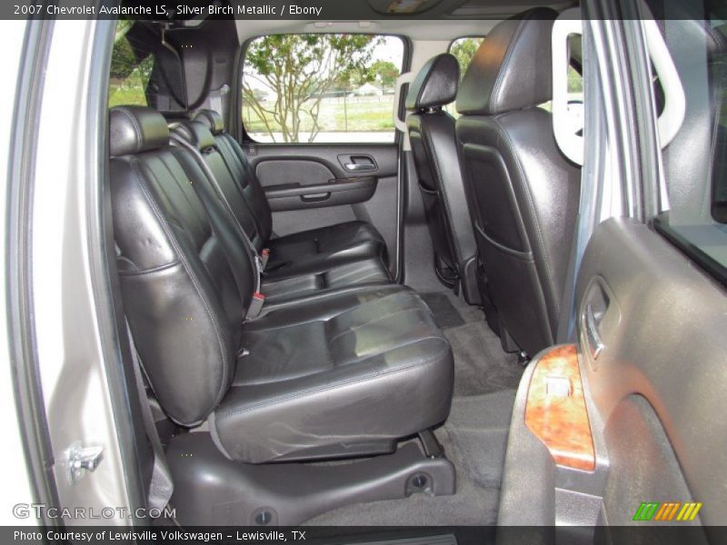  2007 Avalanche LS Ebony Interior